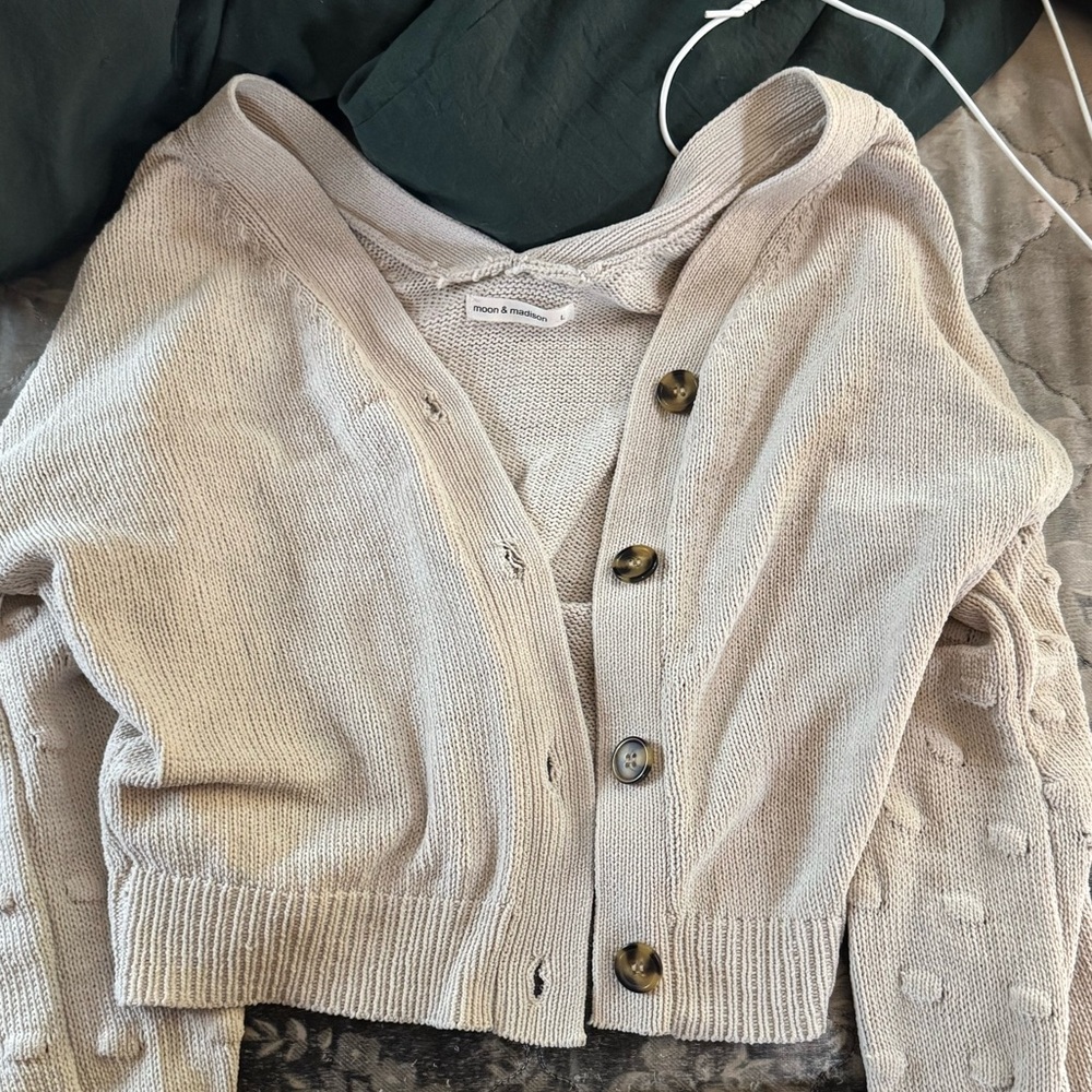 moon & madison Beige Textured Cardigan